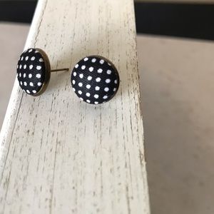 Black and white polka dot earrings 3/15